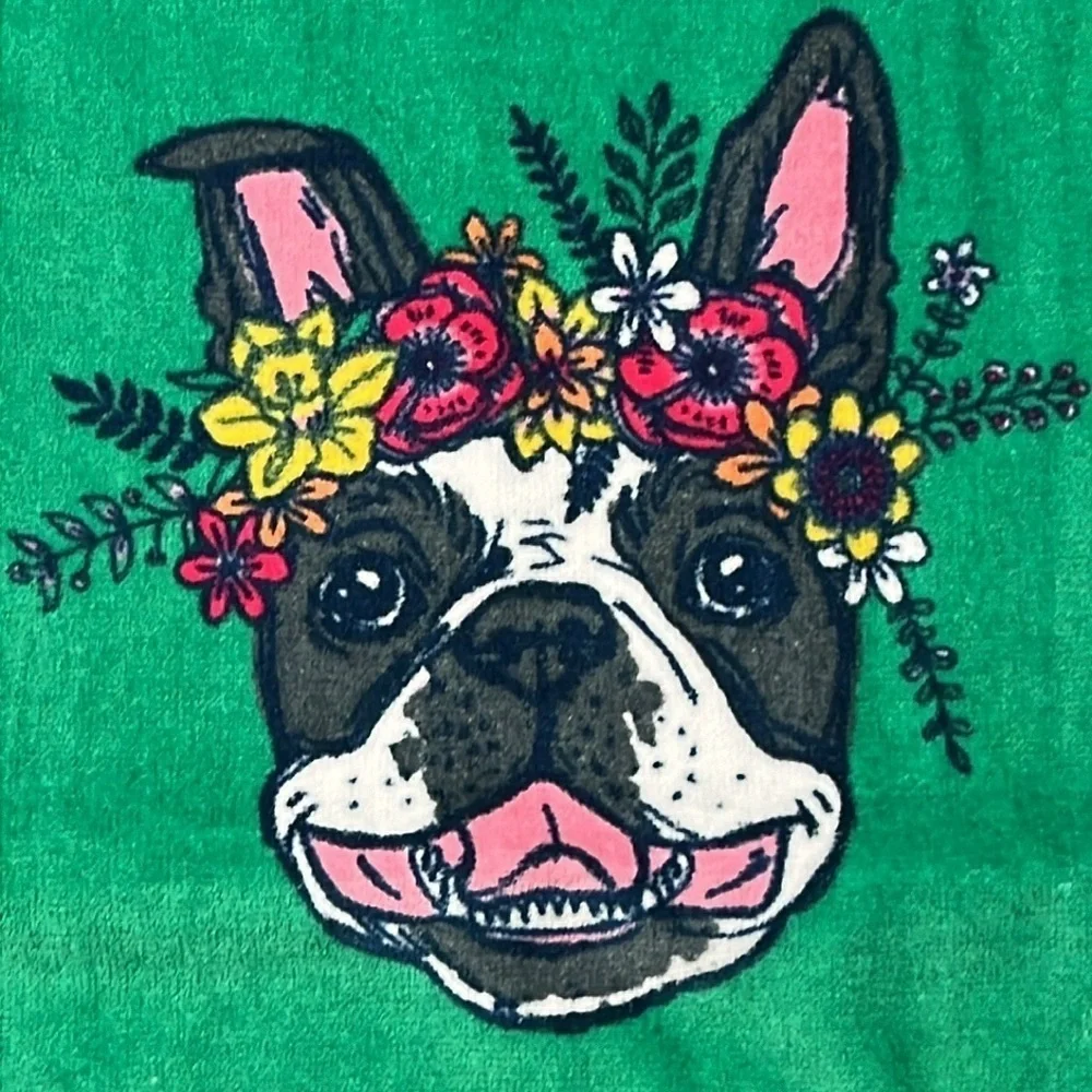 Life is Good - ‘Dogs & Flowers’ Beach Towel. 36” x 70”. NWT. Firm!